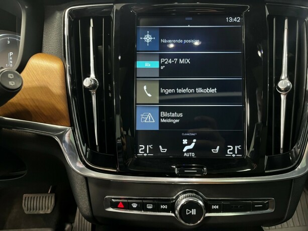 volvo-v90-diesel-2018-big-36