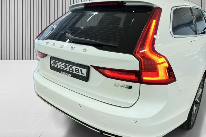 volvo-v90-diesel-2018-big-11