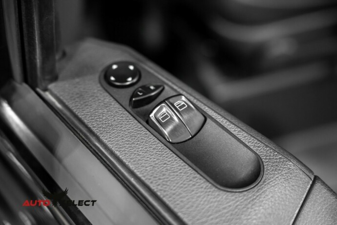 mercedes-benz-vito-diesel-2011-big-15