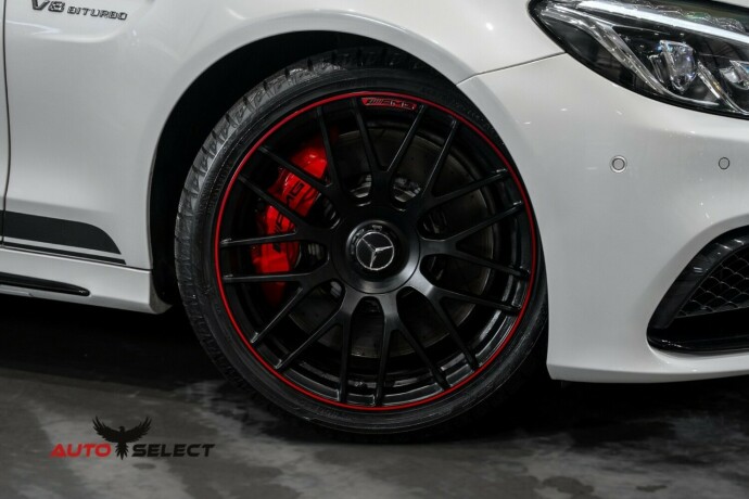 mercedes-benz-c-klasse-bensin-2015-big-3
