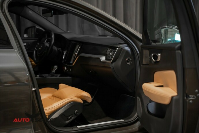 volvo-v60-cross-country-diesel-2020-big-22