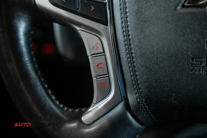 mitsubishi-outlander-elektrisitetbensin-2020-big-29