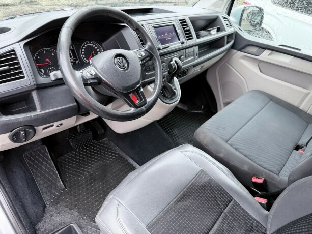 volkswagen-transporter-diesel-2017-big-9