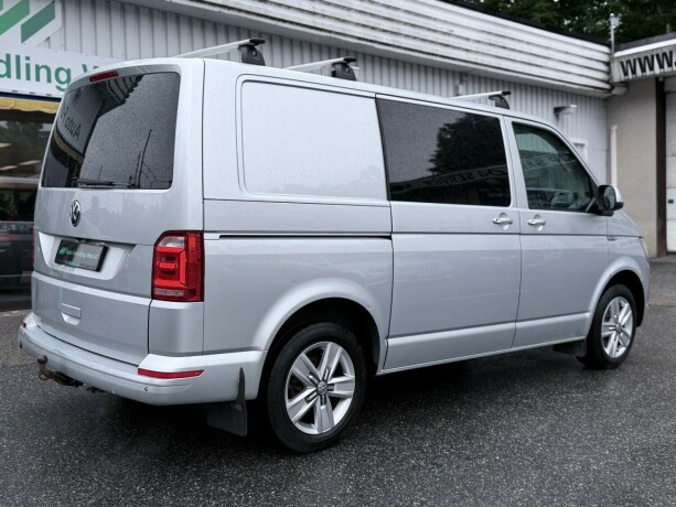volkswagen-transporter-diesel-2017-big-6