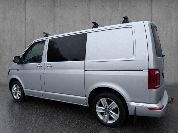 volkswagen-transporter-diesel-2017-big-3