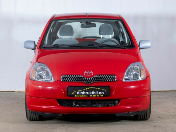 toyota-yaris-bensin-2000-big-1