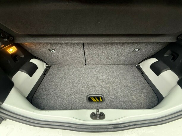 volkswagen-up-elektrisitet-2021-big-36