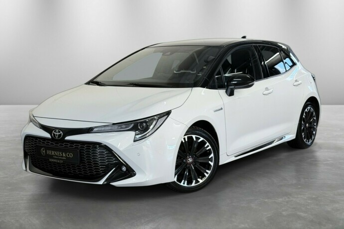 toyota-corolla-elektrisitetbensin-2020-big-1