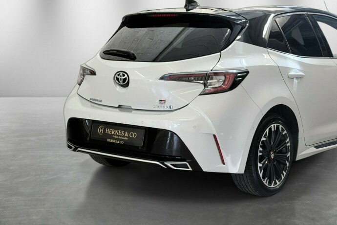 toyota-corolla-elektrisitetbensin-2020-big-7
