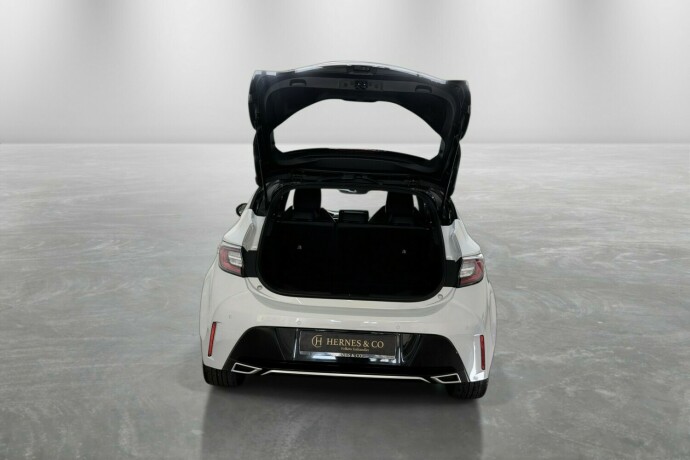 toyota-corolla-elektrisitetbensin-2020-big-10