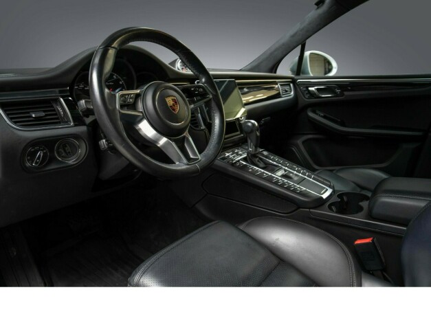 porsche-macan-bensin-2016-big-22