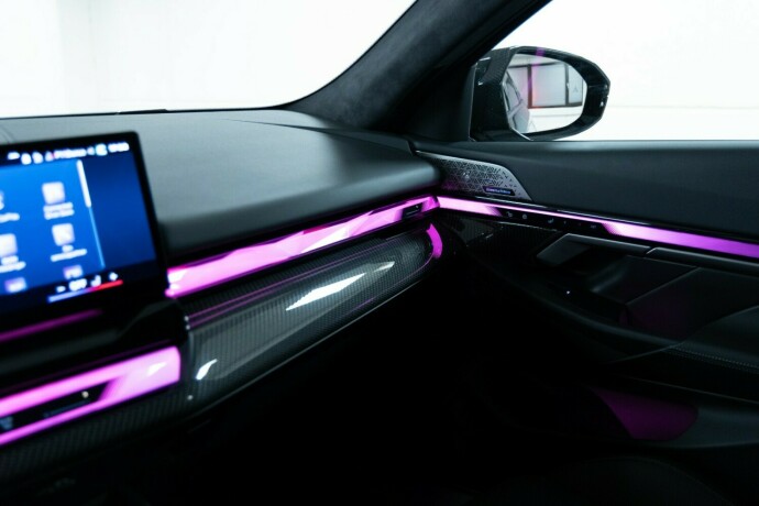 bmw-m5-elektrisitetbensin-2025-big-17
