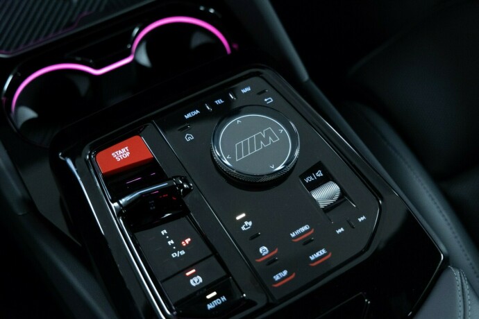 bmw-m5-elektrisitetbensin-2025-big-15