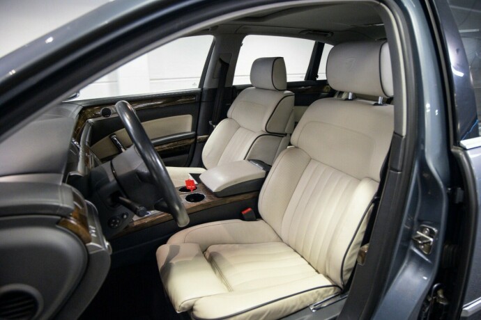 volkswagen-phaeton-diesel-2009-big-4