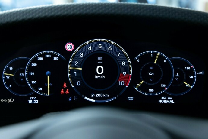 porsche-911-bensin-2025-big-16