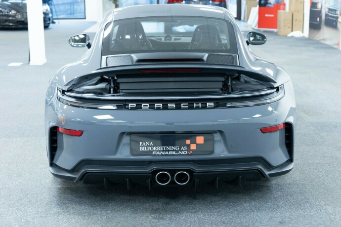 porsche-911-bensin-2025-big-5