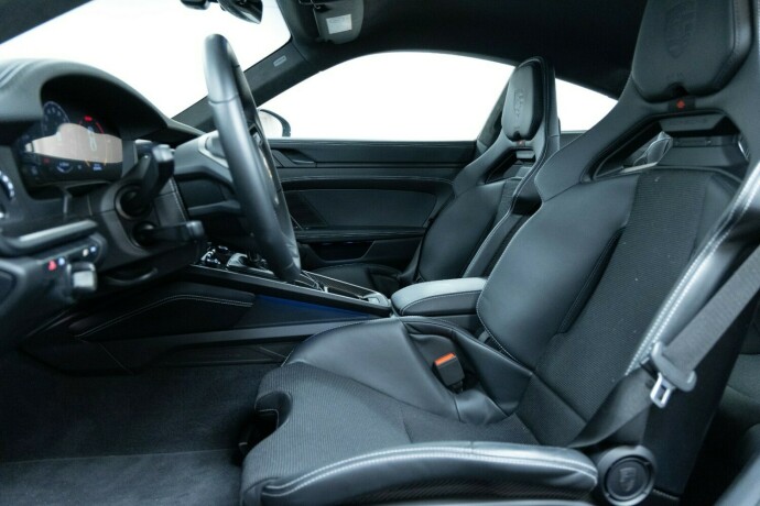 porsche-911-bensin-2025-big-9
