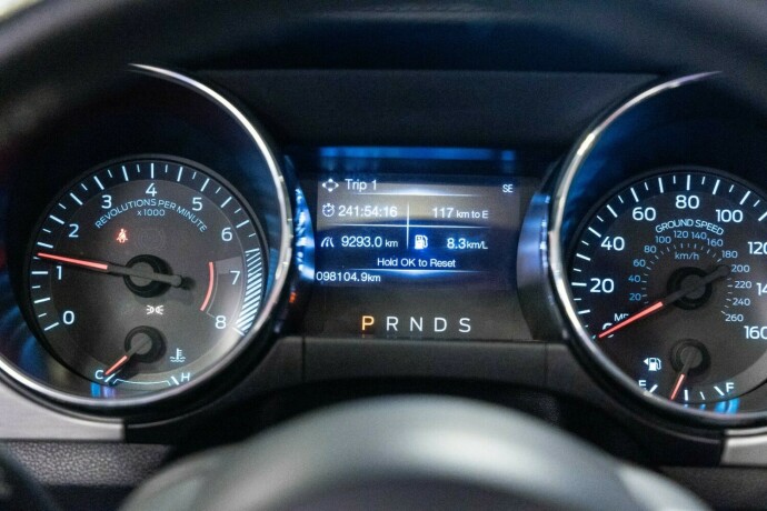 ford-mustang-bensin-2015-big-13