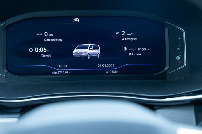 volkswagen-transporter-diesel-2024-big-11