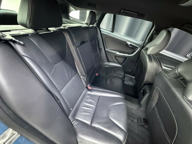 volvo-v60-diesel-2014-big-19