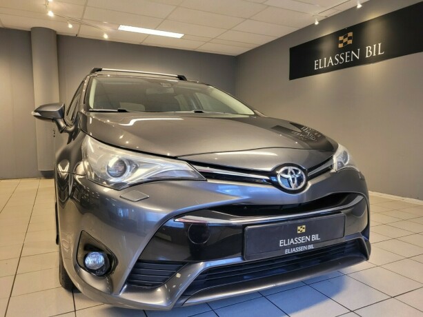 toyota-avensis-bensin-2016-big-8