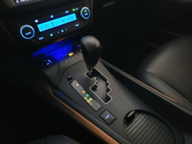 toyota-avensis-bensin-2016-big-15