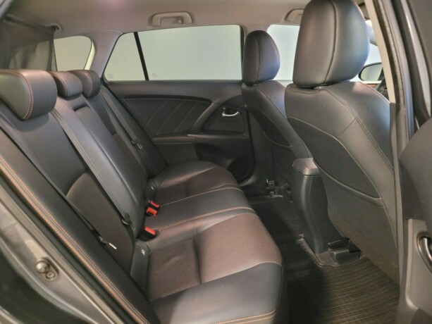 toyota-avensis-bensin-2016-big-12
