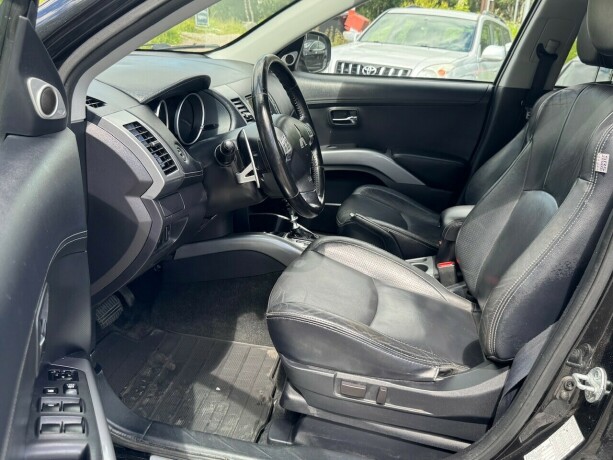 mitsubishi-outlander-diesel-2010-big-8