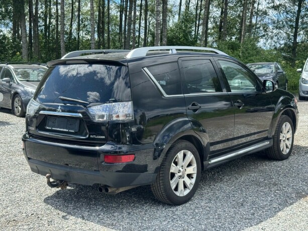 mitsubishi-outlander-diesel-2010-big-4