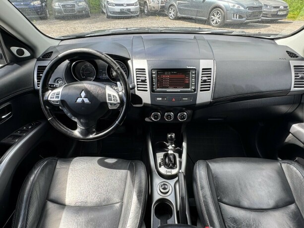 mitsubishi-outlander-diesel-2010-big-11