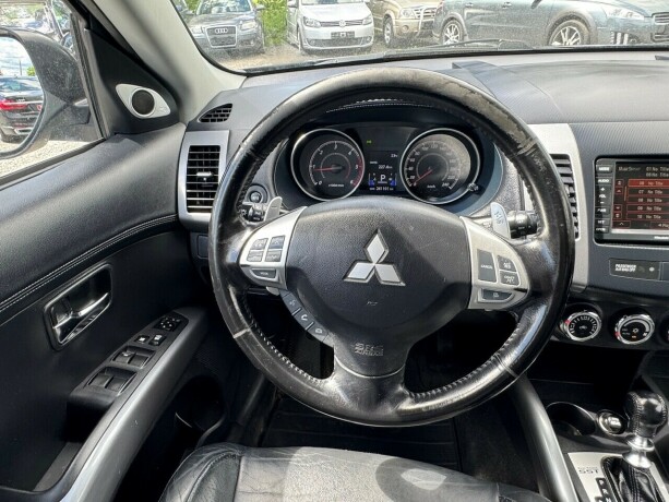mitsubishi-outlander-diesel-2010-big-12
