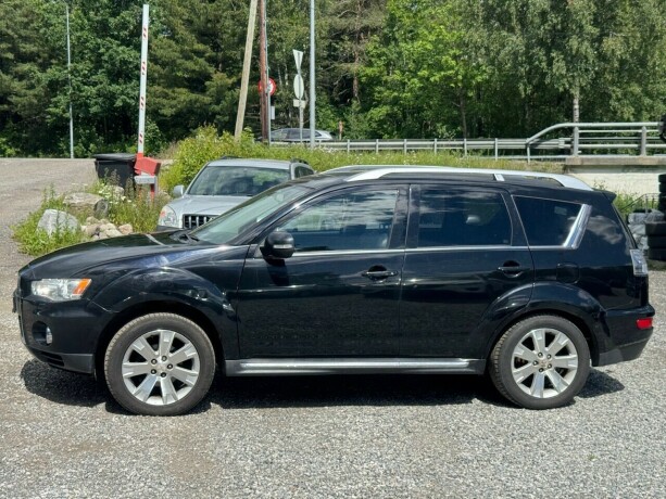 mitsubishi-outlander-diesel-2010-big-1