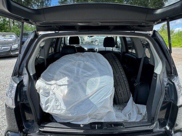 mitsubishi-outlander-diesel-2010-big-10