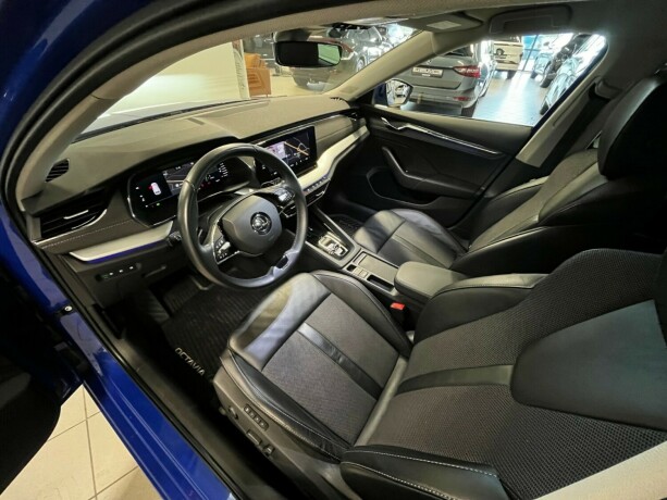skoda-octavia-diesel-2024-big-17