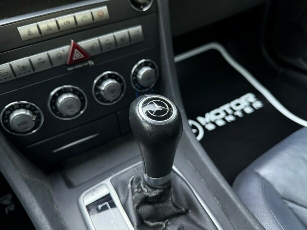 mercedes-benz-slk-bensin-2005-big-17