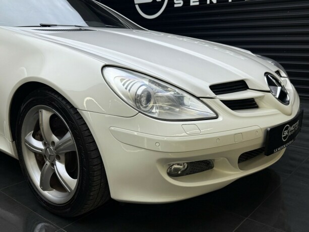 mercedes-benz-slk-bensin-2005-big-2