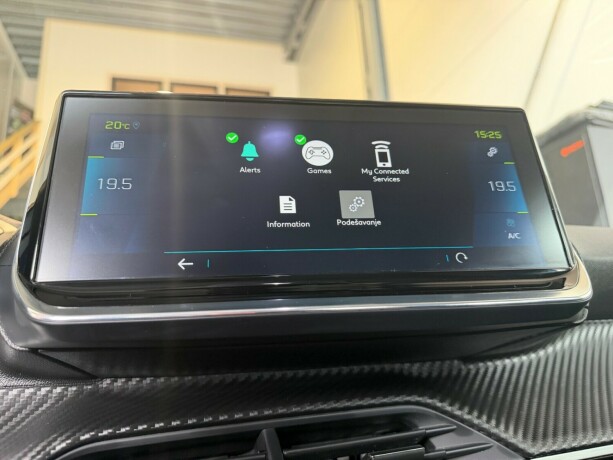 peugeot-e-2008-elektrisitet-2020-big-22