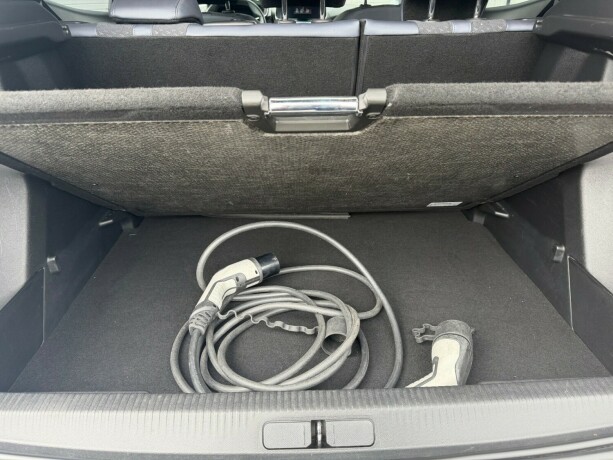 peugeot-e-2008-elektrisitet-2020-big-29
