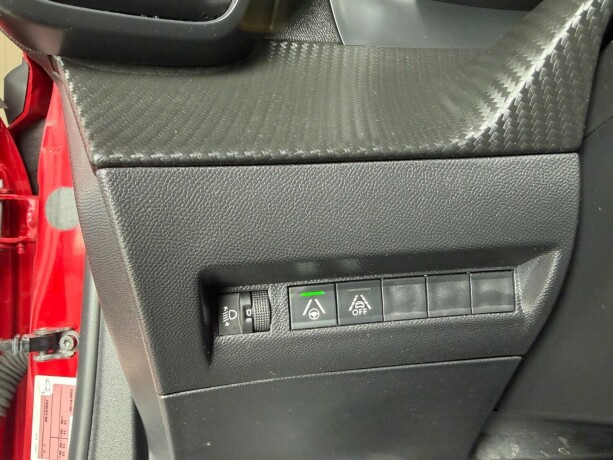 peugeot-e-2008-elektrisitet-2020-big-24