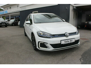 Volkswagen | Golf | Elektrisitet+bensin | 2017