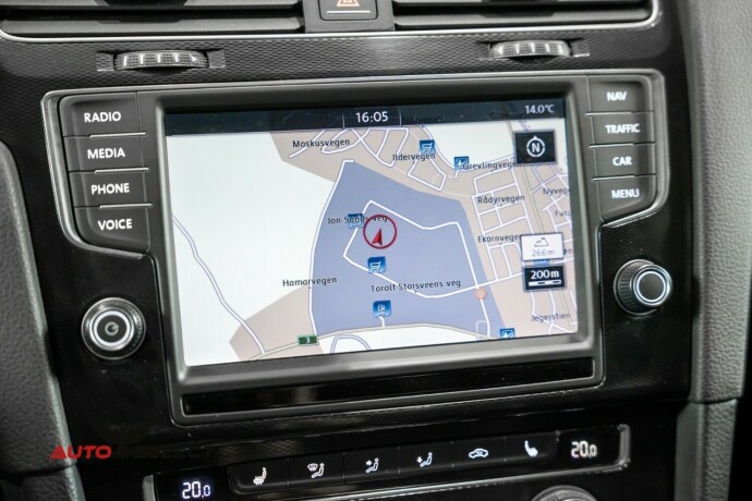 volkswagen-golf-elektrisitetbensin-2014-big-36