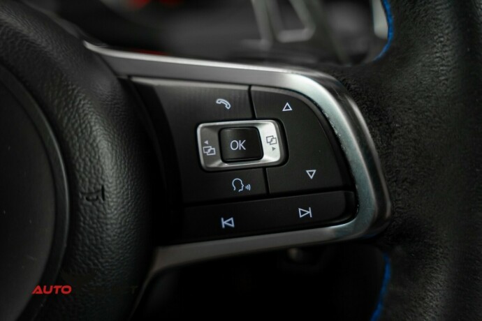 volkswagen-golf-elektrisitetbensin-2014-big-30