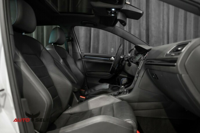 volkswagen-golf-elektrisitetbensin-2014-big-17