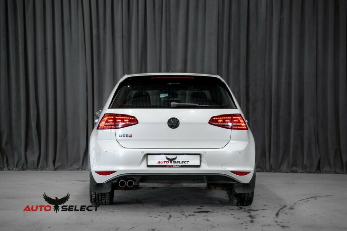 volkswagen-golf-elektrisitetbensin-2014-big-8