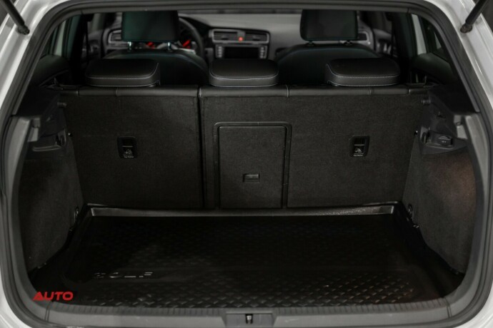 volkswagen-golf-elektrisitetbensin-2014-big-9