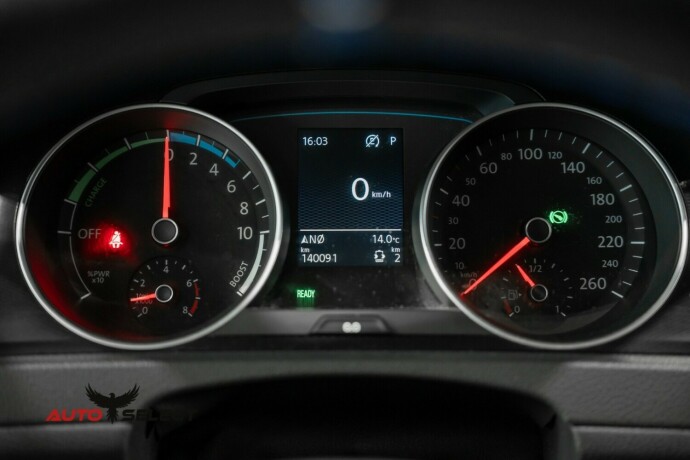 volkswagen-golf-elektrisitetbensin-2014-big-29