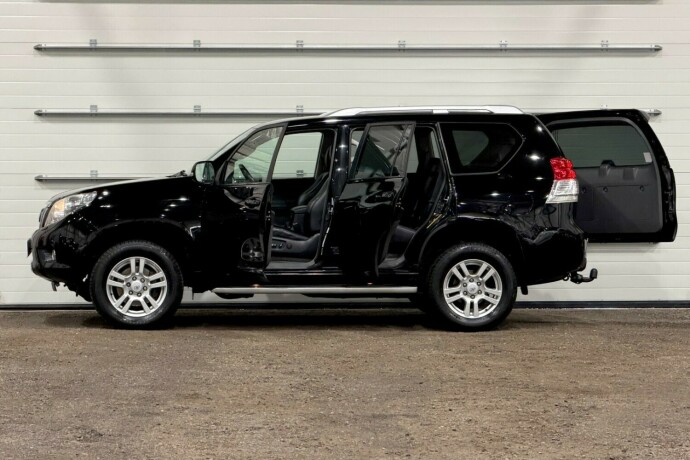 toyota-land-cruiser-diesel-2010-big-8