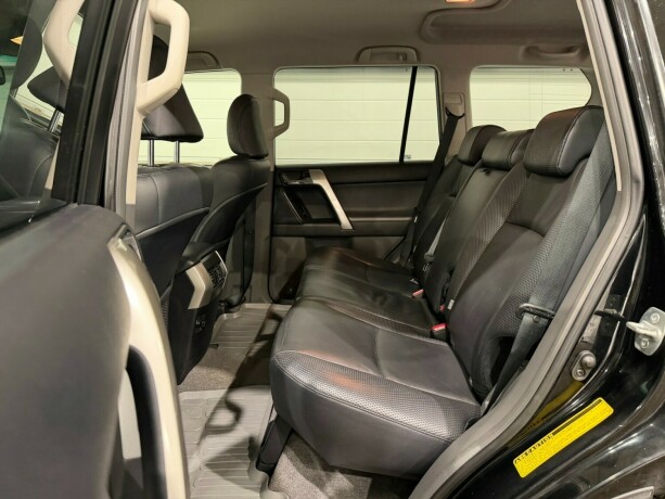 toyota-land-cruiser-diesel-2010-big-15