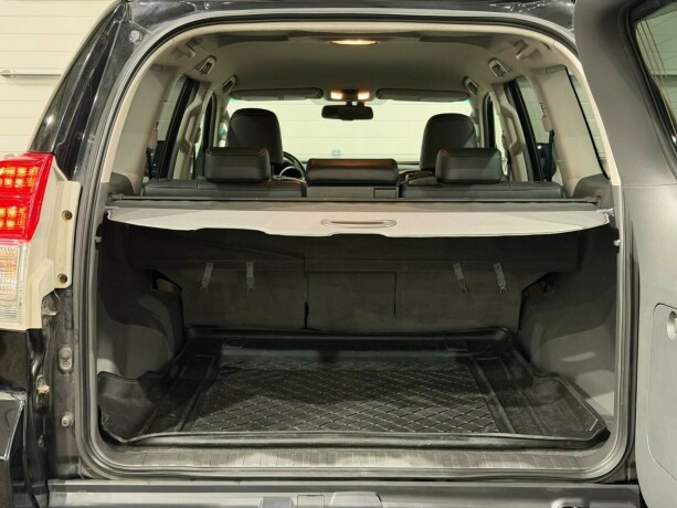 toyota-land-cruiser-diesel-2010-big-16