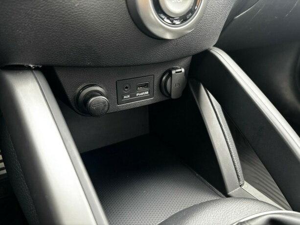 hyundai-veloster-bensin-2012-big-26